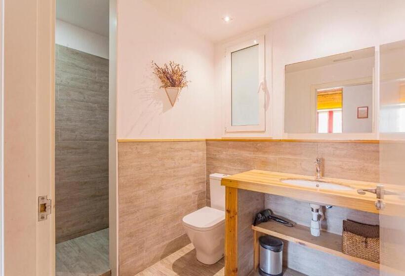 اتاق خانوادگی, Bird House