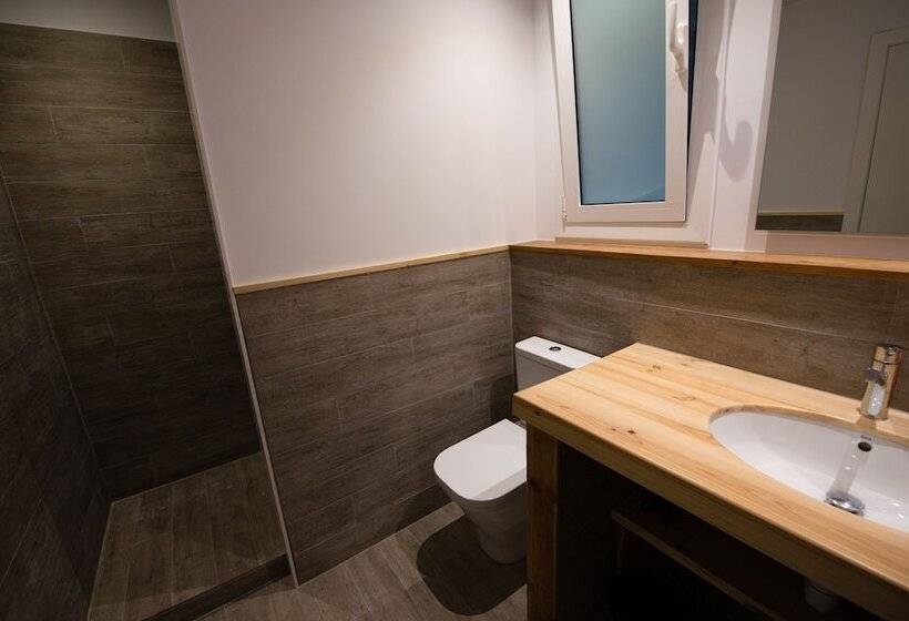 اتاق خانوادگی, Bird House