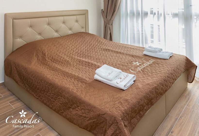 标准工作室, Cascadas Family Resort