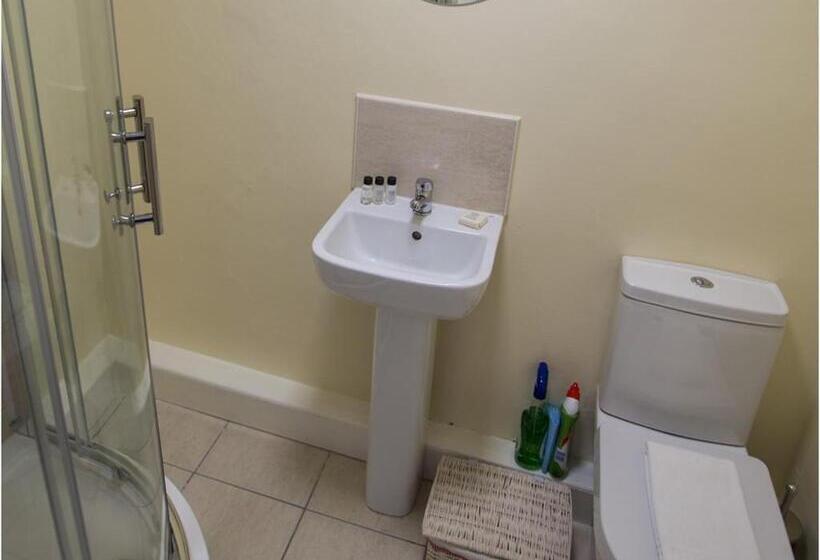 חדר סופריור, The Unicorn Richmond