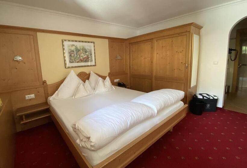 디럭스 룸, Alpina