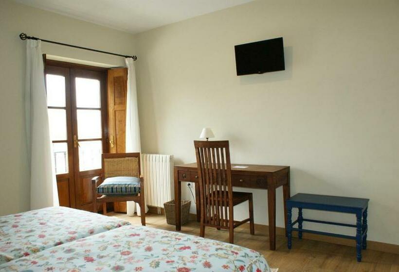 اتاق استاندارد, Colonial De Santillana