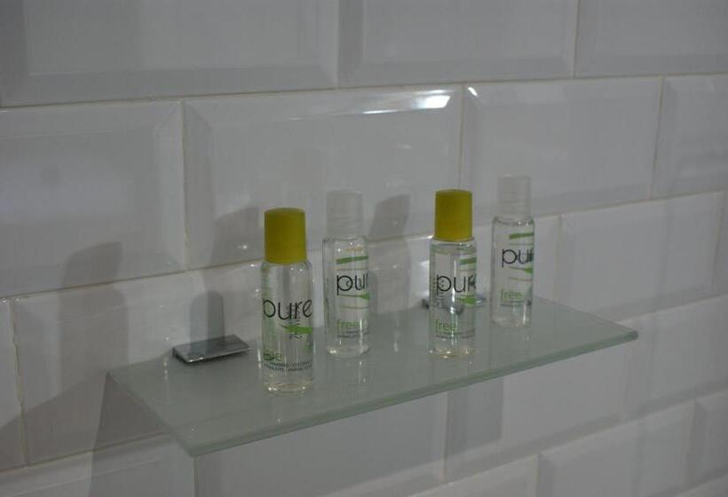 اتاق استاندارد, Colonial De Santillana