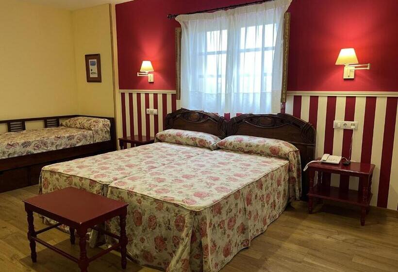 اتاق خانوادگی, Colonial De Santillana