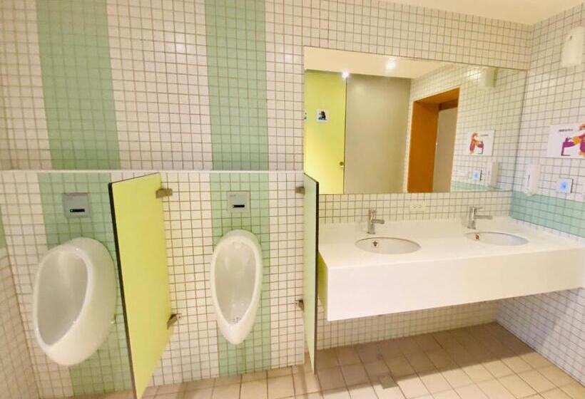 Capsule, Hey Bear Capsule