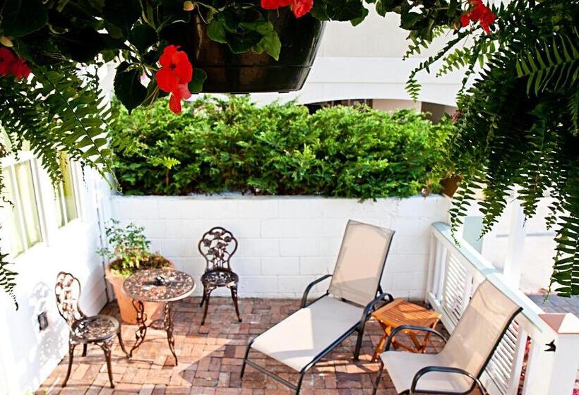 סוויטה מותאמת לאדם עם מוגבלויות, Desoto Beach Gardens