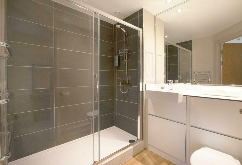 غرفة قياسية, Drimsynie Estate