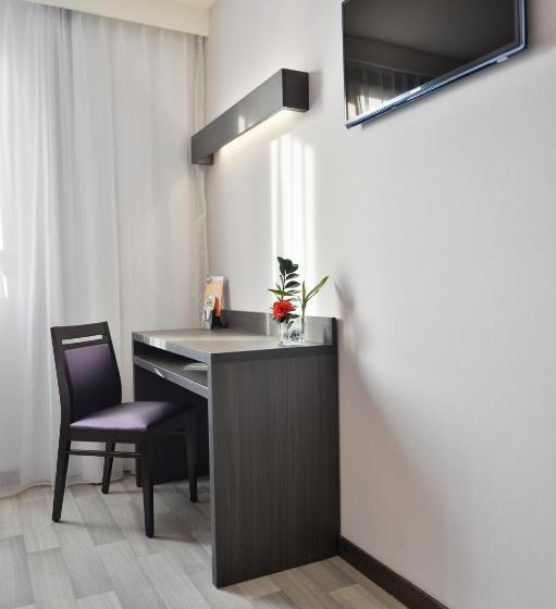 Семейный Номер, Eurocentre 3 Toulouse Nord