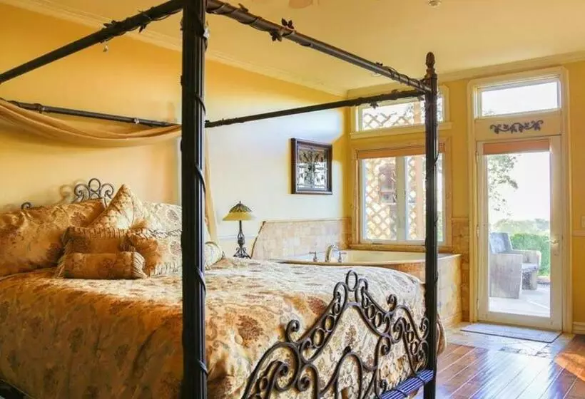 スーペリアールーム, High Ridge Manor