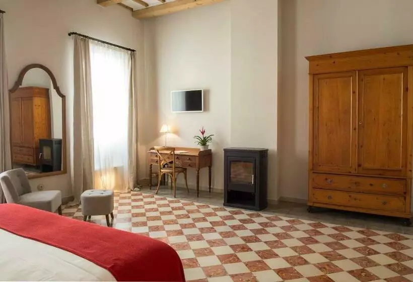 اتاق لوکس, Jardí De Ses Bruixes Boutique