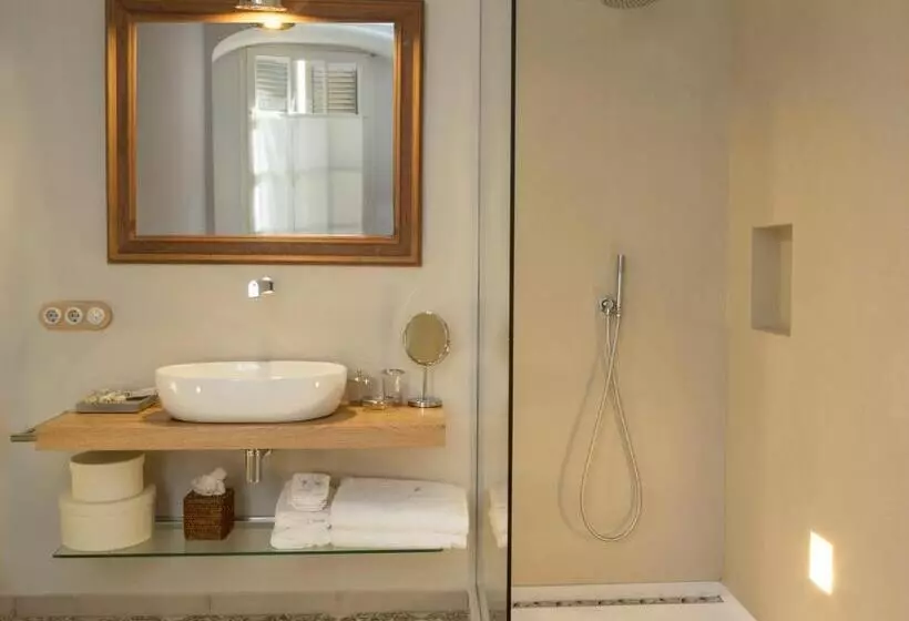 اتاق لوکس, Jardí De Ses Bruixes Boutique
