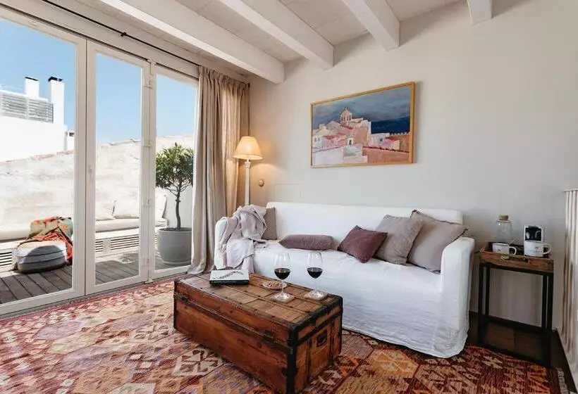 سوییت دوبلکس, Jardí De Ses Bruixes Boutique