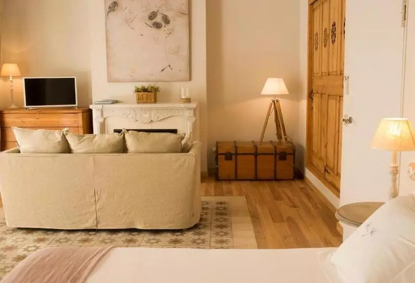 سوییت سوپریور, Jardí De Ses Bruixes Boutique