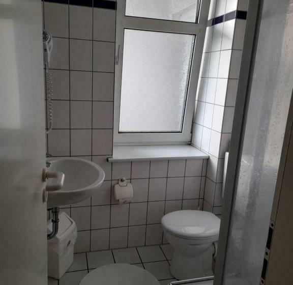 Номер Стандарт, Kleineilsen