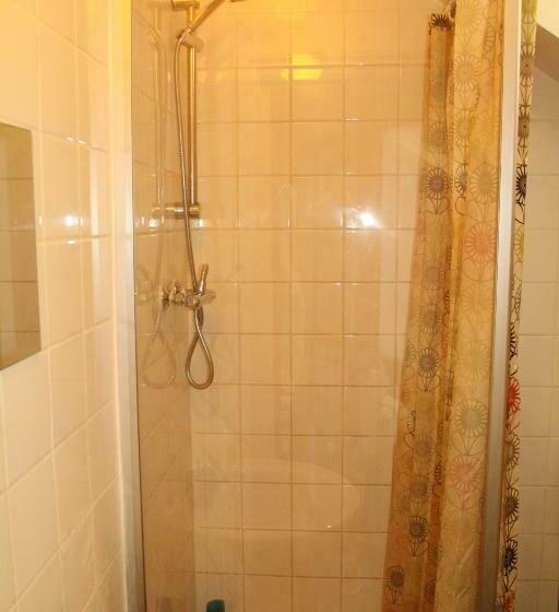 スタンダードルーム, London Olympus Hotel Nirvana