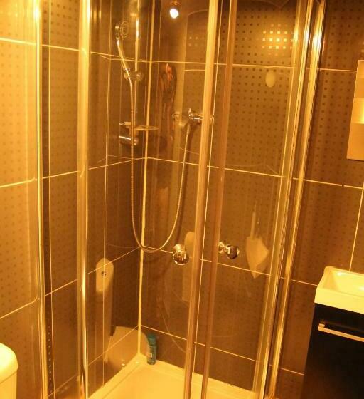 スタンダードルーム, London Olympus Hotel Nirvana