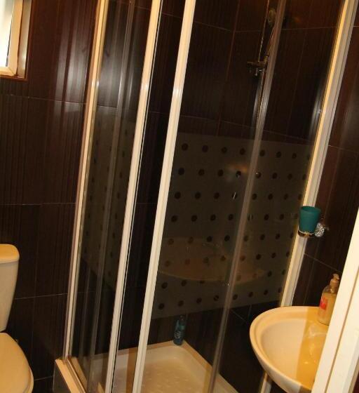 スタンダードトリプルルーム, London Olympus Hotel Nirvana