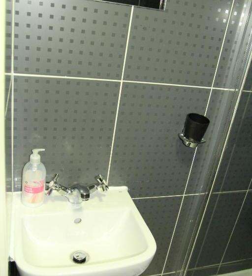 ファミリールーム, London Olympus Hotel Nirvana