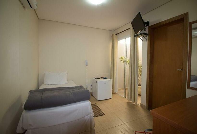 غرفة قياسية فردية, Maria Luiza