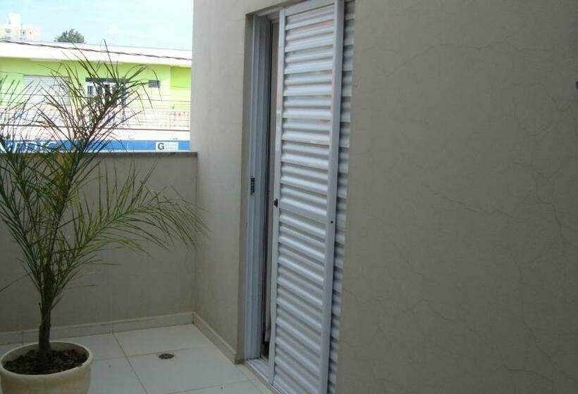 غرفة قياسية, Maria Luiza