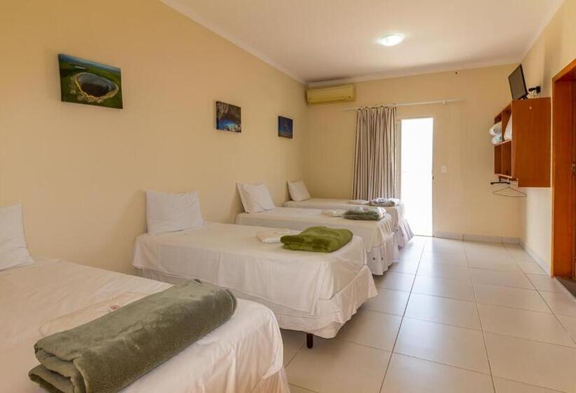 غرفة قياسية رباعية, Maria Luiza