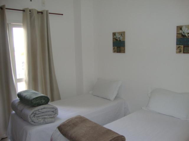 غرفة قياسية ثلاثية, Maria Luiza