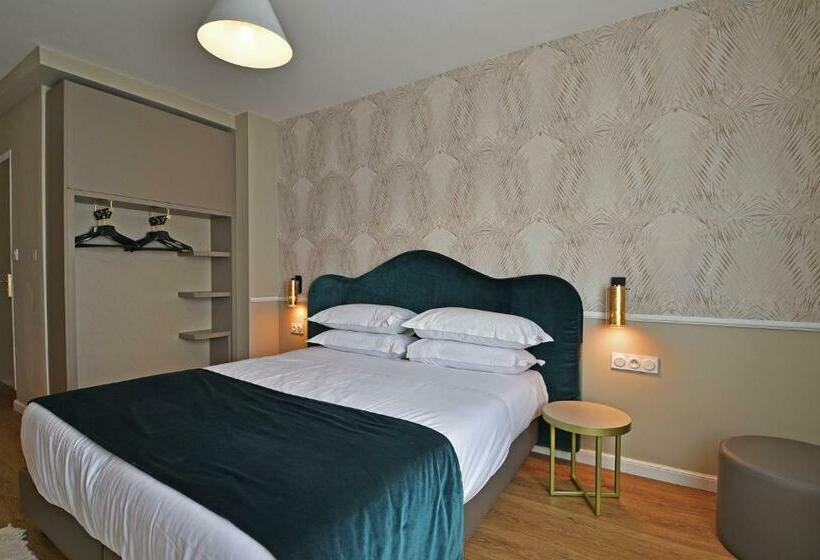 اتاق استاندارد, Restaurant Christophe Colomb