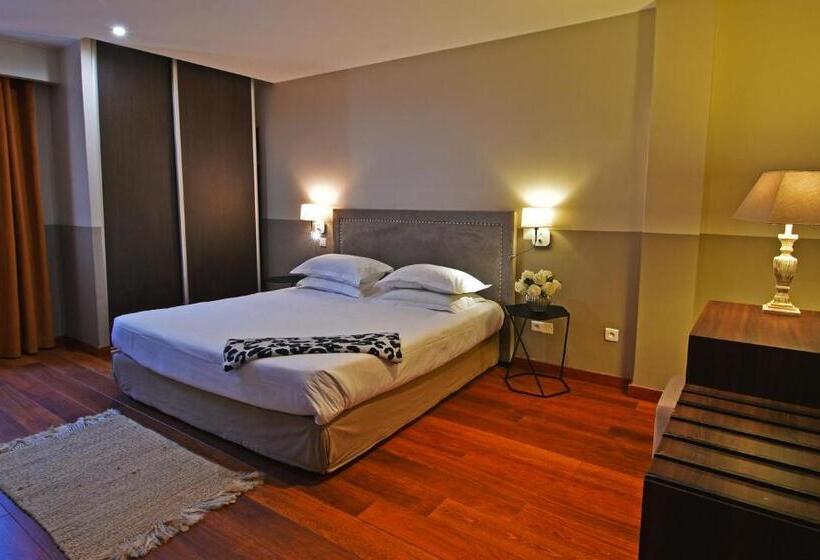 اتاق استاندارد, Restaurant Christophe Colomb