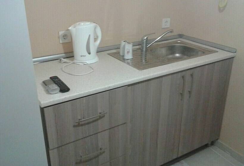 ファミリールーム, Rose Rooms Apart