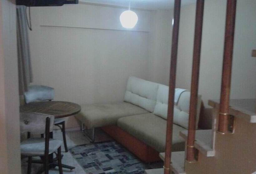 ファミリールーム, Rose Rooms Apart