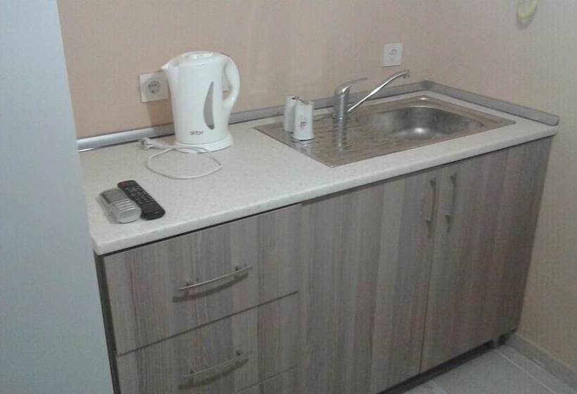 ファミリールーム, Rose Rooms Apart