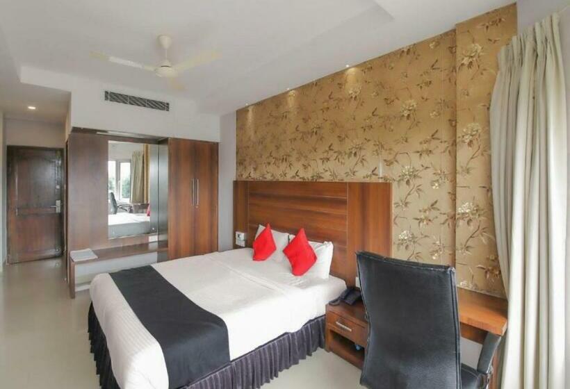 Standardrum, Fab The Dawn Mysore