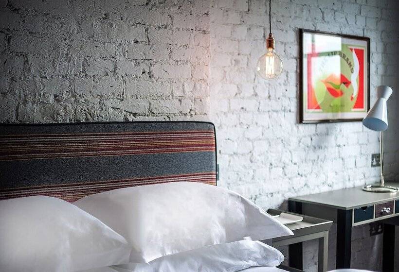 Standard Room, The Tommyfield