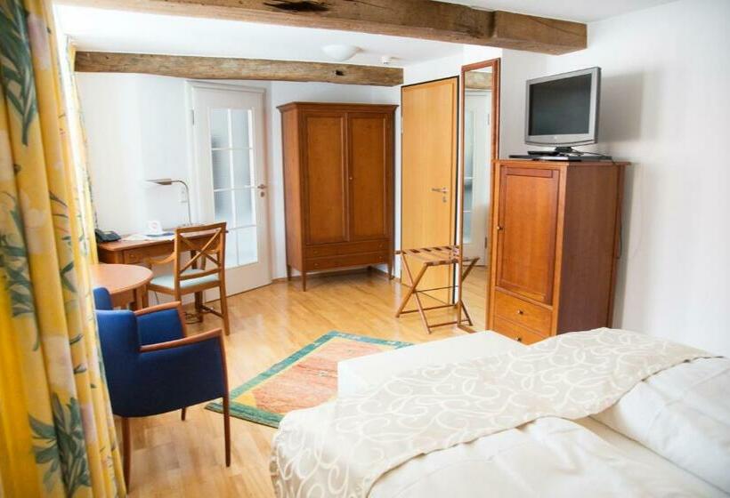 חדר סטנדרט, Weber