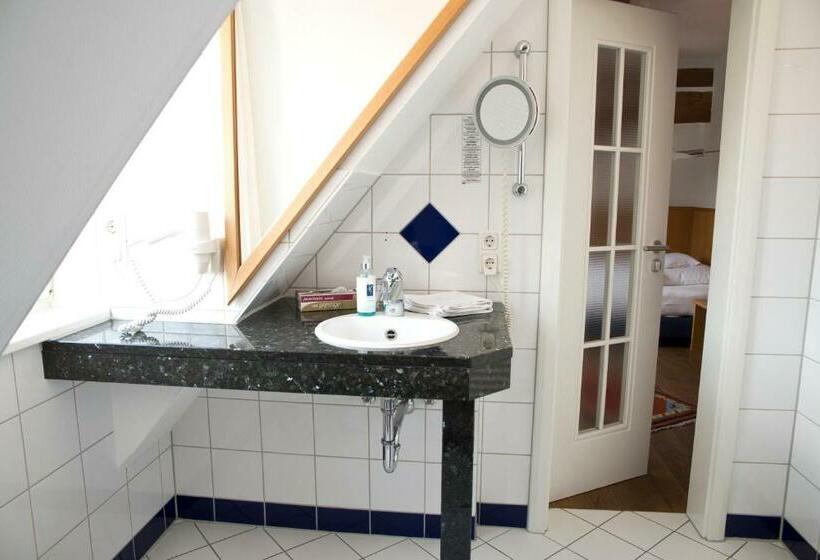 חדר סטנדרט יחיד, Weber