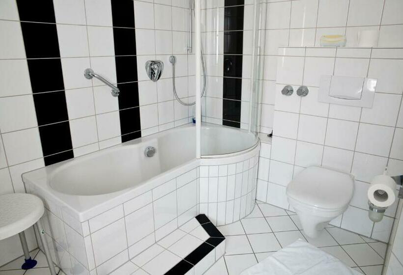 חדר סטנדרט, Weber