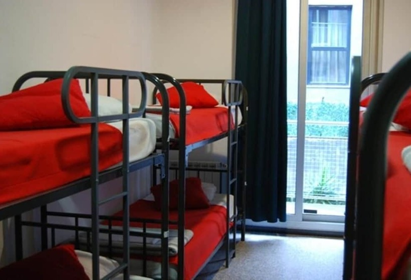 تختخواب در اتاق مشترک, Ideal Youth Hostel