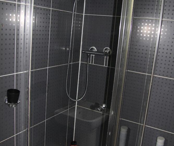 スタンダードシングルルーム, London Olympus Hotel Nirvana