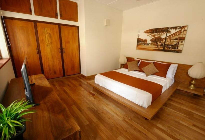 غرفة قياسية مزوَّدة بشُرفة, Halcyon House Colombo