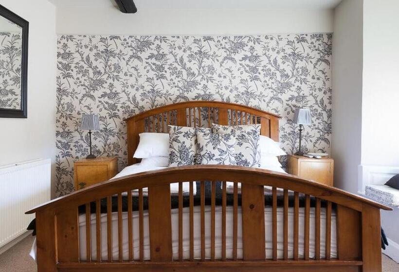 غرفة قياسية سرير كينج, The Stag At Stow