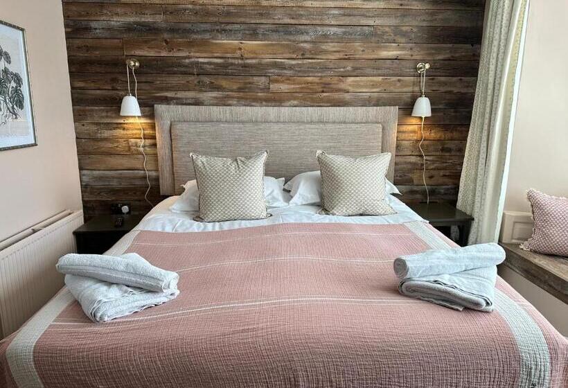 غرفة قياسية سرير كينج, The Stag At Stow