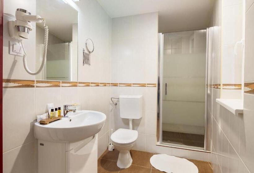 스탠다드 트리플 룸, Di Verdi Imperial