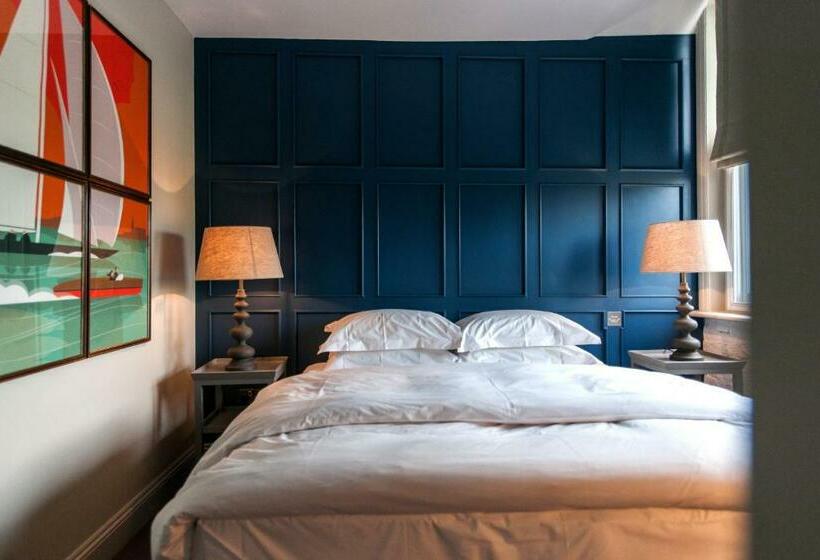 Standard Room, The Tommyfield