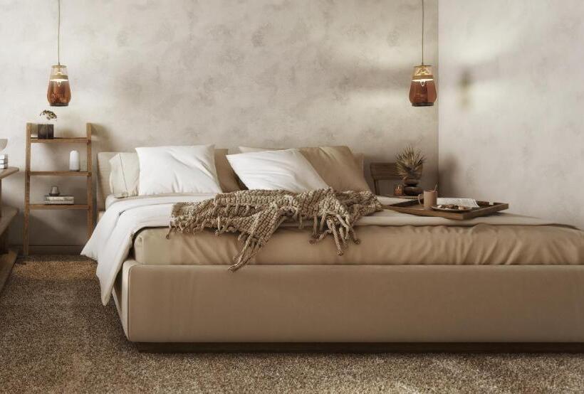 سوییت, Awol Stowe