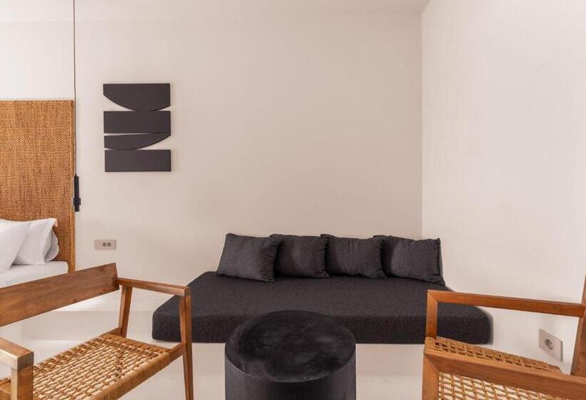 Люкс Вид на Море, Akre