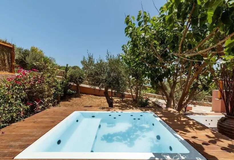 Suite avec Hydromassage, Akre