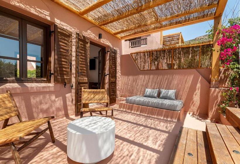 Люкс с гидромассажем, Akre