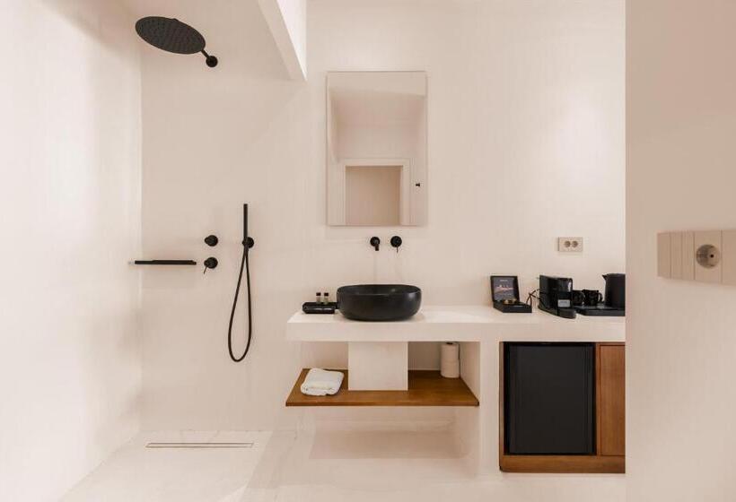 Люкс Повышенной Комфортности, Akre