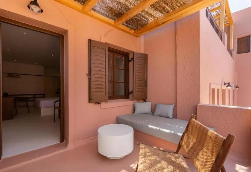 Suite Deluxe, Akre
