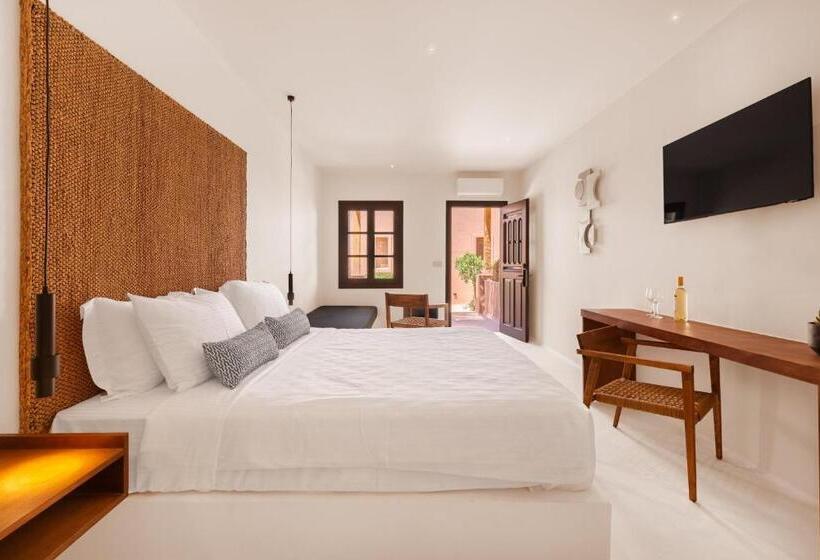 Люкс Повышенной Комфортности, Akre